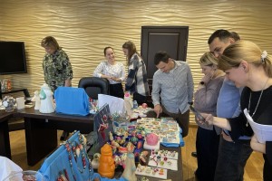 Выставка старинных новогодних ёлочных игрушек открылась в Брянском филиале «Рослесинфорг»