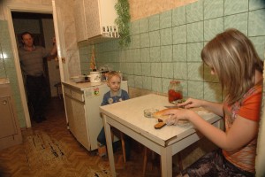 13,5 млн человек в России в 2023 году находились за чертой бедности