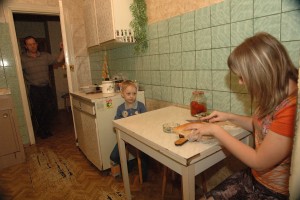 13,5 млн человек в России в 2023 году находились за чертой бедности