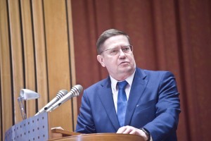 У профсоюза возникли вопросы к механизму реализации инициатив по повышению оплаты труда медиков