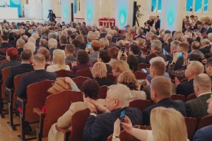 Делегаты XII съезда Федерации независимых профсоюзов России приняли программу "За справедливую экономику!"