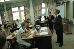 За кураторство и классное руководство введут новые надбавки и повысят размер выплат