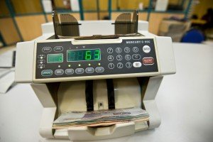 В Госдуме предложили ввести уголовное наказание за занижение зарплат