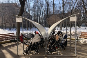 Пенсионеров и многодетные семьи освободят от комиссии при оплате ЖКУ