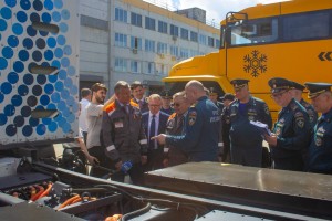 Глава МЧС встретился с коллективом автозавода «УРАЛ»