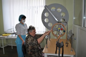 В 49 регионах расширены категории медработников, получающих специальные соцвыплаты