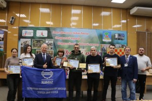 Шахматный поединок на КАМАЗе провела профорганизация