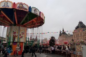 Молодежь хочет длинных новогодних каникул, а люди постарше — покороче