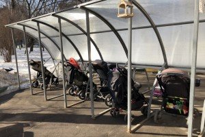 Профсоюзы: пособие по беременности и родам не возмещает утраченный заработок