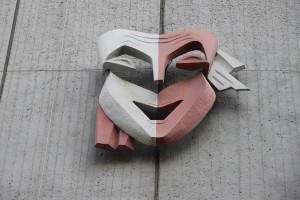 Пять гримас Мельпомены