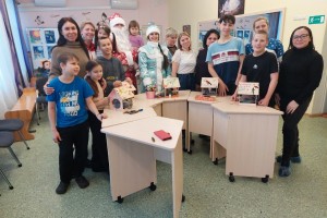 Волонтеры АЗ "УРАЛ" из числа профсоюзных активистов заботятся о птицах