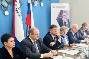 Оплату труда медработников обсудили представители Минздрава и профсоюза