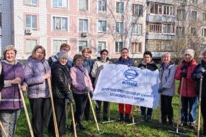 КАМАЗовцы выходят на субботники