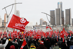 Канада. С красного листа