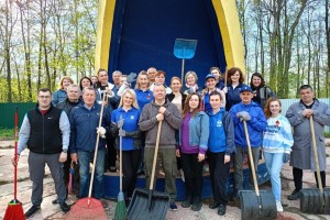 Профсоюзный актив КАМАЗа провел субботник в детском лагере «Солнечный»