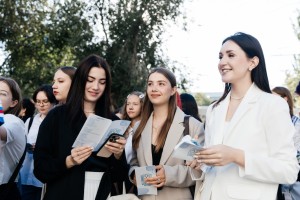 Пособие по беременности и родам для студенток увеличат