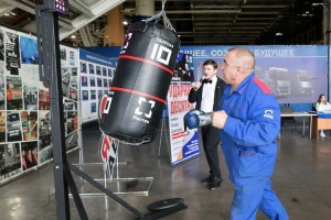 На КАМАЗе прошел региональный отборочный тур IX абсолютного чемпионата Госкорпорации «Ростех» по силе удара