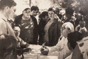 В неоплатном долгу