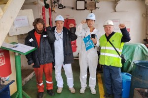 Российский профсоюз защитил права китайских моряков в порту Находка