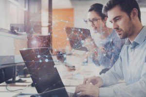 Треть россиян скрывают использование нейросетей на работе