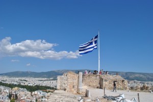 Греческие фермеры заблокировали дороги на несколько суток