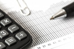 Власти обсуждают введение налога на сверхприбыль