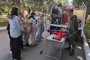 В Брянской области члены Рослеспрофсоюза провели для детей урок безопасности в рамках акции «Останови огонь»