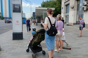 Назван средний размер семейной выплаты для работающих родителей