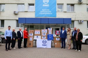 Профсоюзная организация КАМАЗа поддержала акцию «Коробка храбрости»