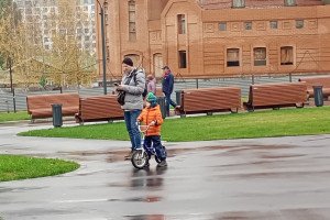 В Минтруд направили предложение о базовых детских выплатах для всех семей