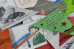 Камазовцы написали более тысячи писем бойцам СВО