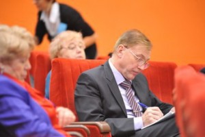 Россияне доживут до пенсий, но заслужить их станет труднее