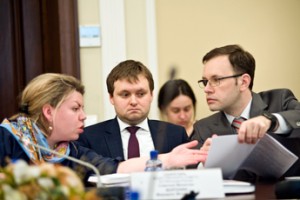 Помочь и не подраться