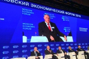 Экономисты дали три совета президенту для выхода из кризиса