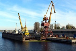 Добровольно и с песней