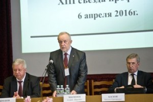 В оборонке стало больше людей и денег