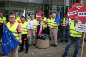 Польские грузоперевозчики угрожают транспортным параличом