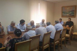 Лидер профсоюзной партии проводит серию предвыборных встреч