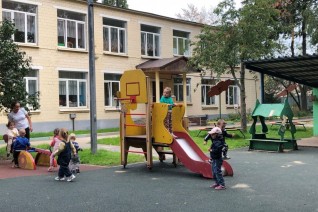 В России предлагают изменить график работы детских садов