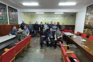 И кодексов восемь томов...