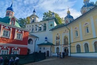 Профсоюз Северо-Западного филиала ФГУП «УВО Минтранса России» организовал выездную экскурсию по достопримечательностям Псковской области