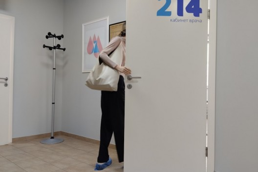 Депутаты предлагают возмещать россиянам платные медуслуги при недоступности бесплатных