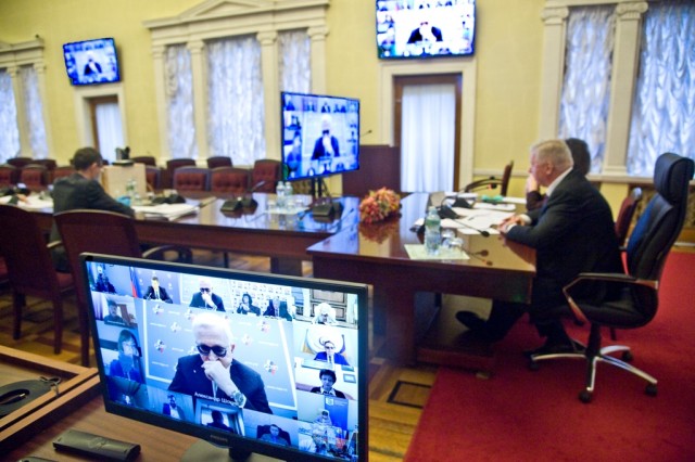 Бизнес предлагает стимулировать работников вакцинироваться от коронавируса