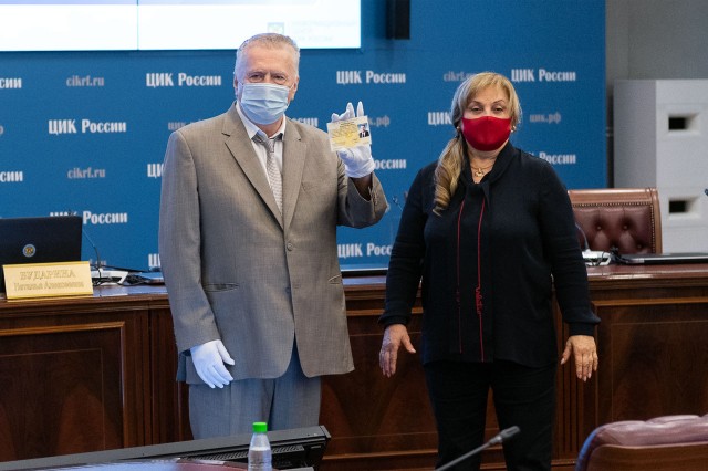 Проекты партий мелким почерком