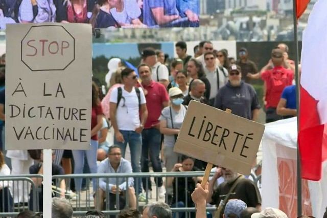 Принудительно нельзя добровольно