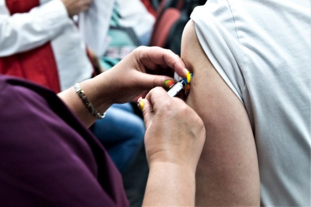 Литовские профсоюзы выступают против принудительной вакцинации работников