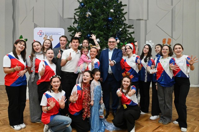 В Москве прошли профсоюзные «медицинские» ёлки