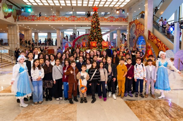 Дети из Узбекистана побывали на кремлевской елке и в Музее Победы Дети из Узбекистана побывали на кремлевской елке и в Музее Победы