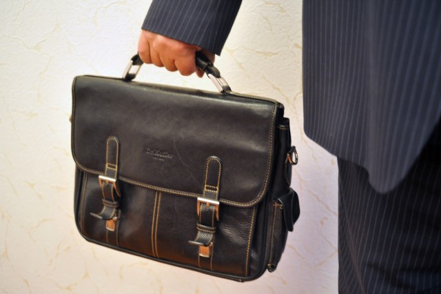 Разрыв в зарплатах топ-менеджеров и рядовых сотрудников достиг максимума