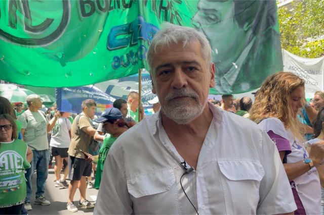 В Аргентине проходит 24-часовая забастовка против реформы трудового кодекса В Аргентине проходит 24-часовая забастовка против реформы трудового кодекса